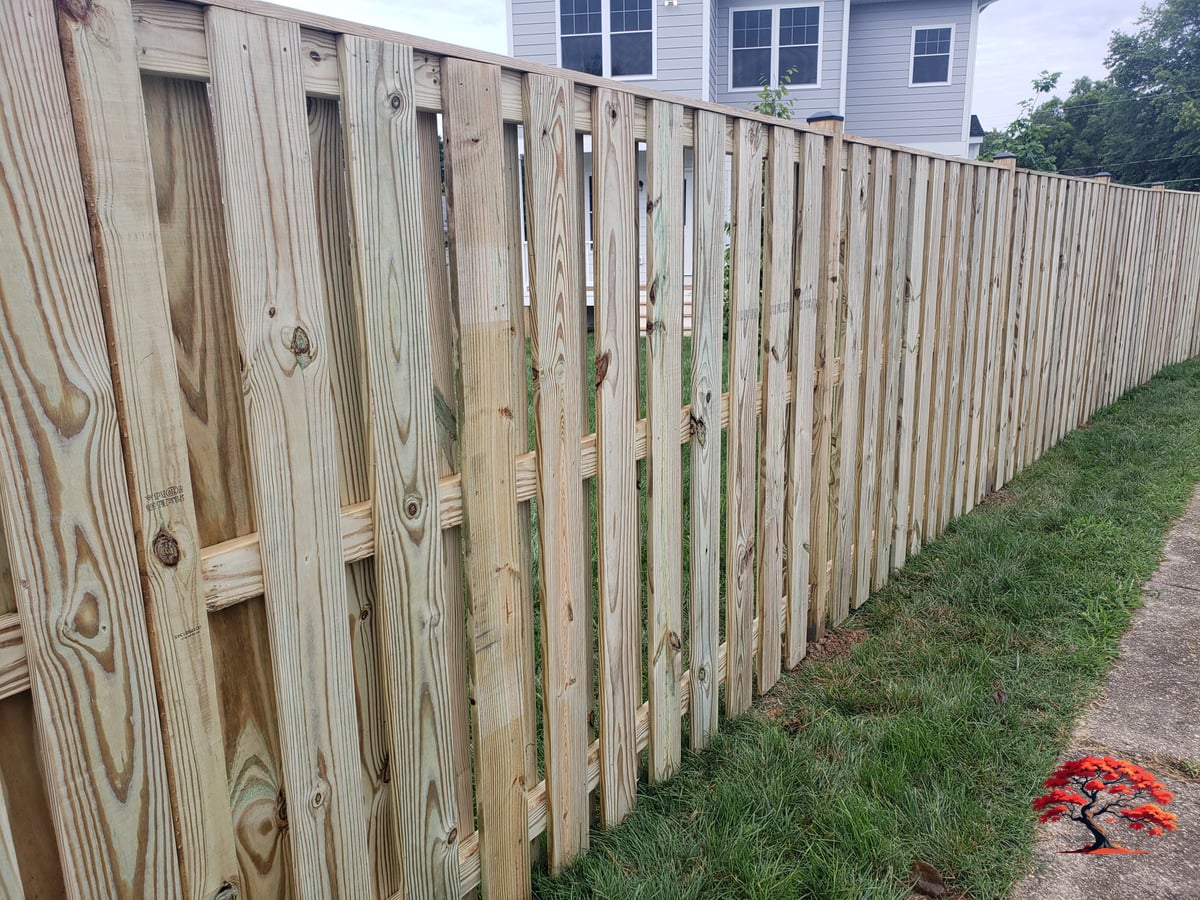 Privacy fence construction